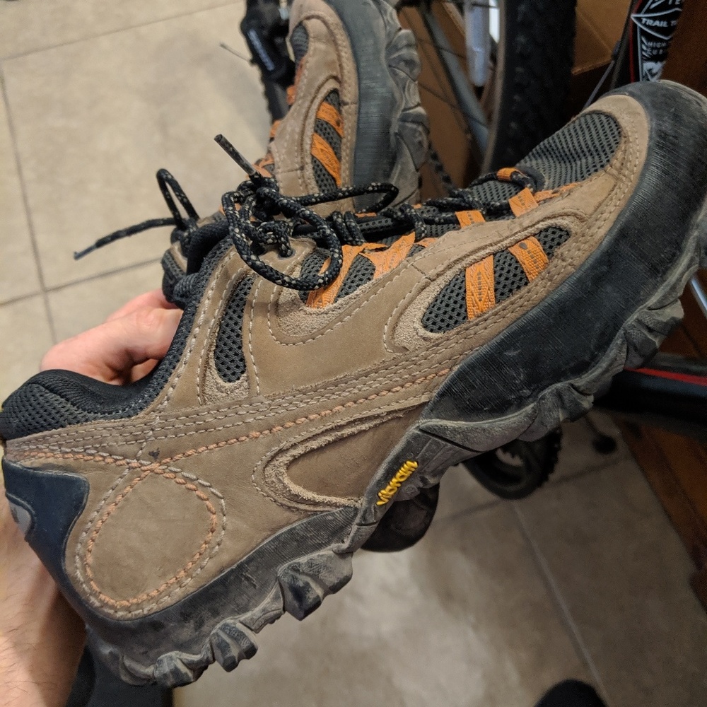 Vibram Patagonia hiking shoes size 9.5